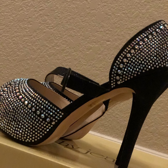 Cathy Jean bedazzled open toe strapped heels! Perfect for date night! - Picture 7 of 8